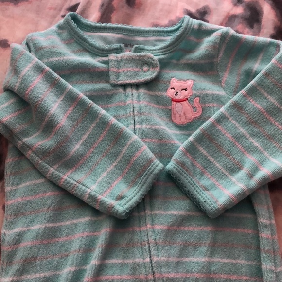 9M Carter’s Baby Pajama One Piece - Picture 2 of 2